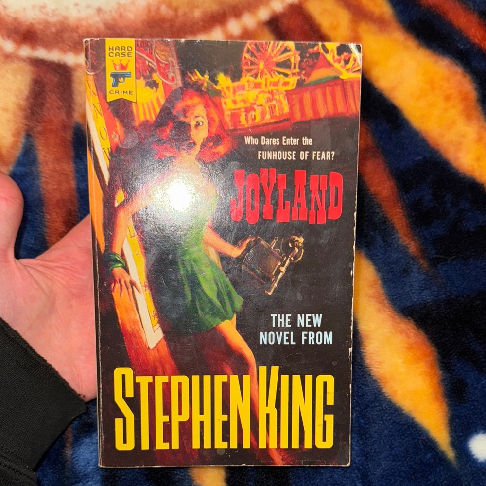 Stephen King 'Joyland' Paperback Book